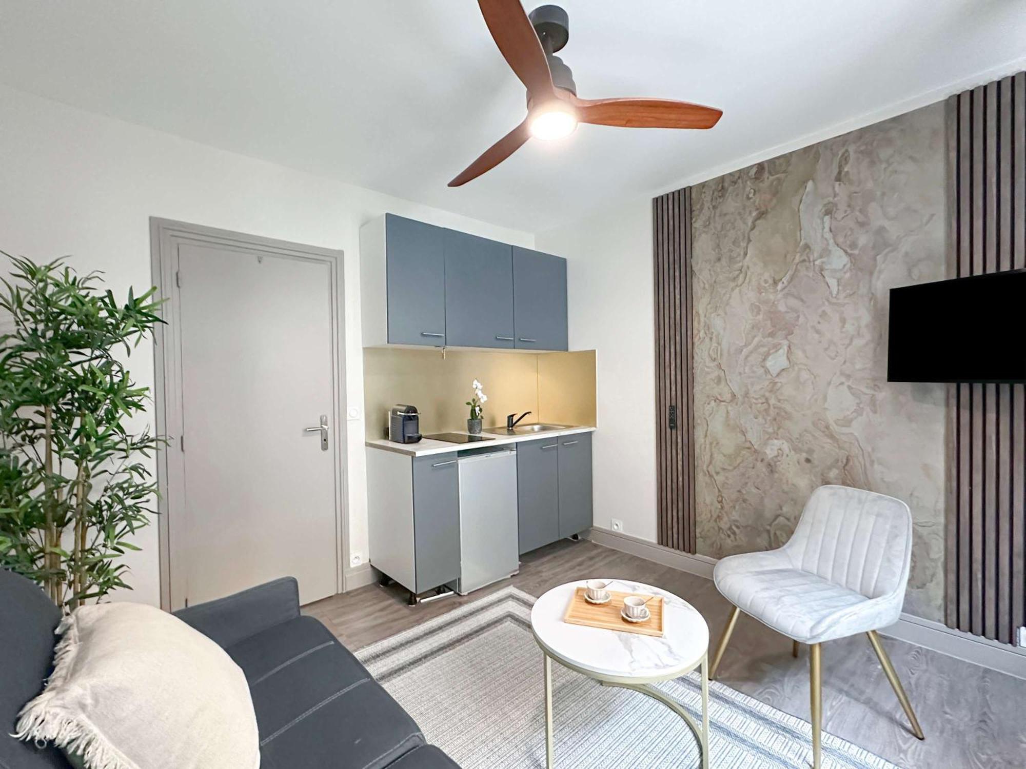 Elegant Escape Near Arc De Triomphe Apartment Paris Exterior photo